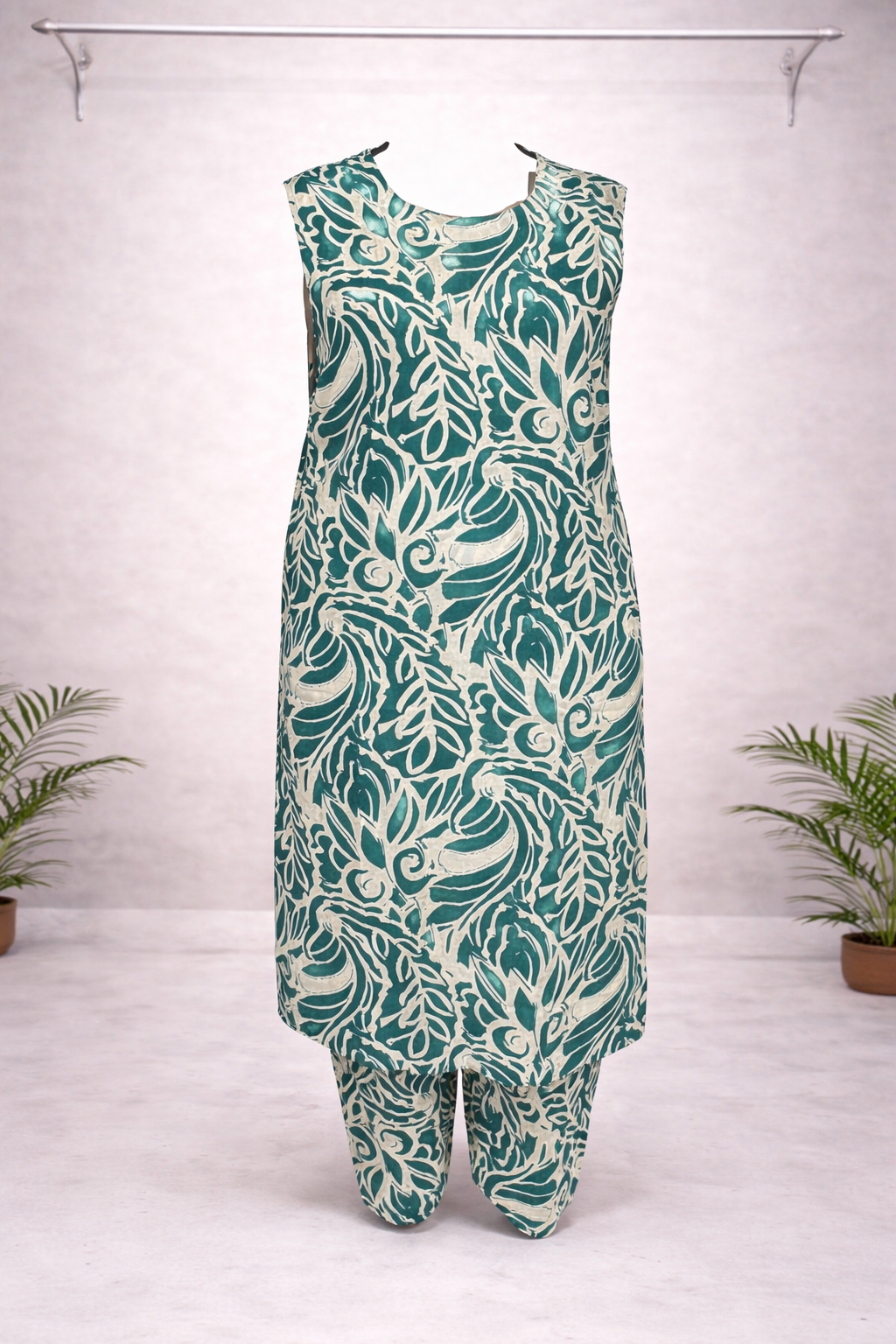 Sage Green Abstract Leaf Printed Co-ord Set – Top & Pants for Women