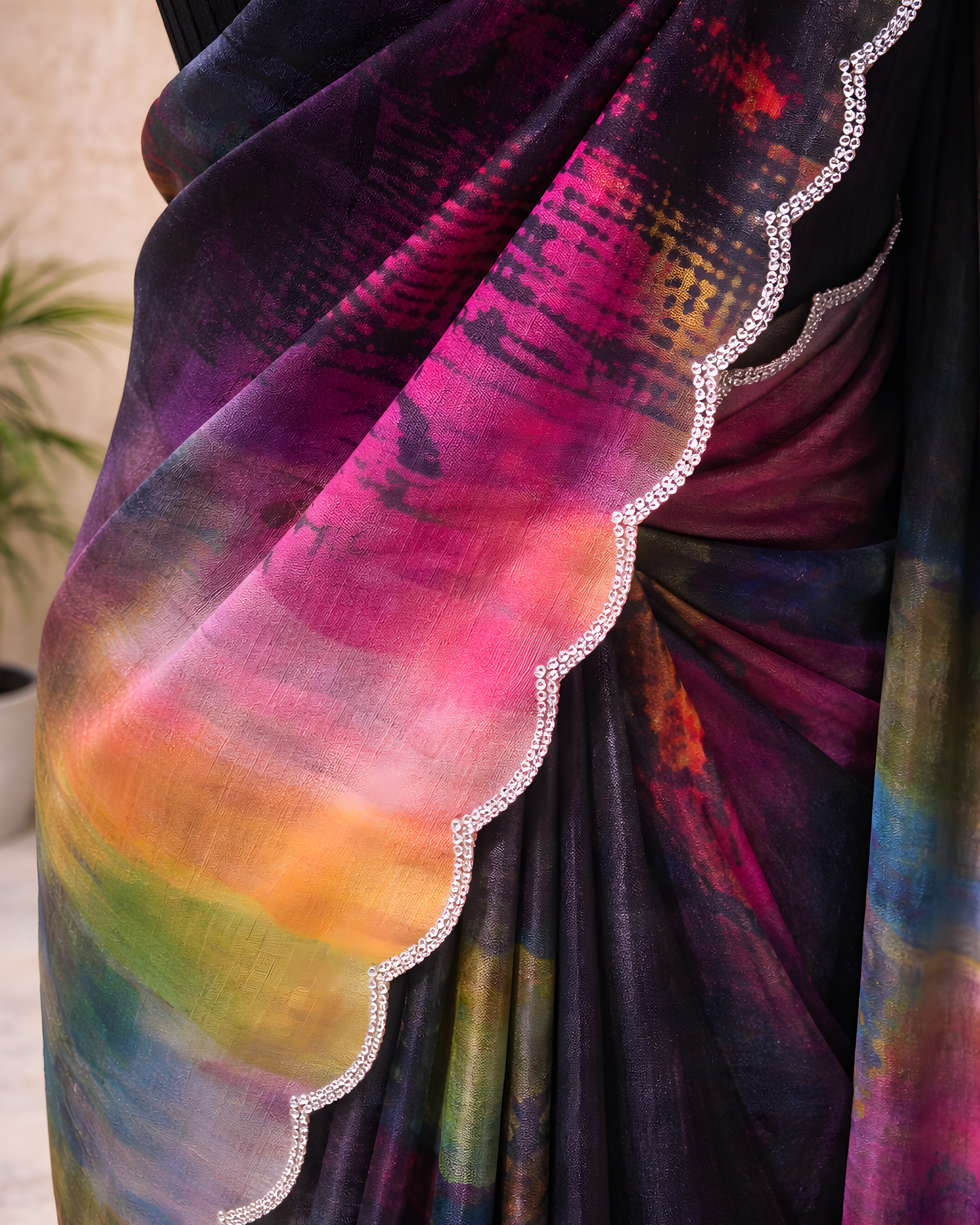 Regal Freehand Abstract Chinnon Saree – Multicolour Print with Scalloped Border