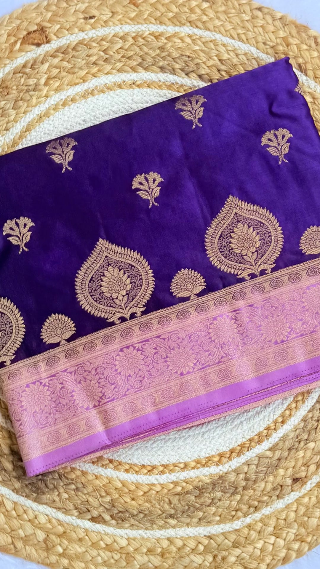 Gold zari weaving festive saree video