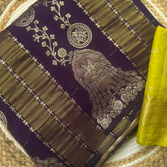 Elegant festive saree video